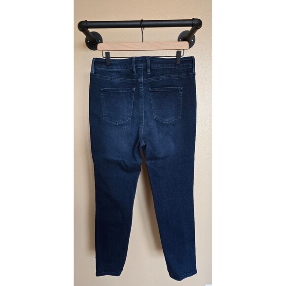 Tommy Bahama high Rise ankle dark denim with sparkles women's size 10 - Picture 4 of 10